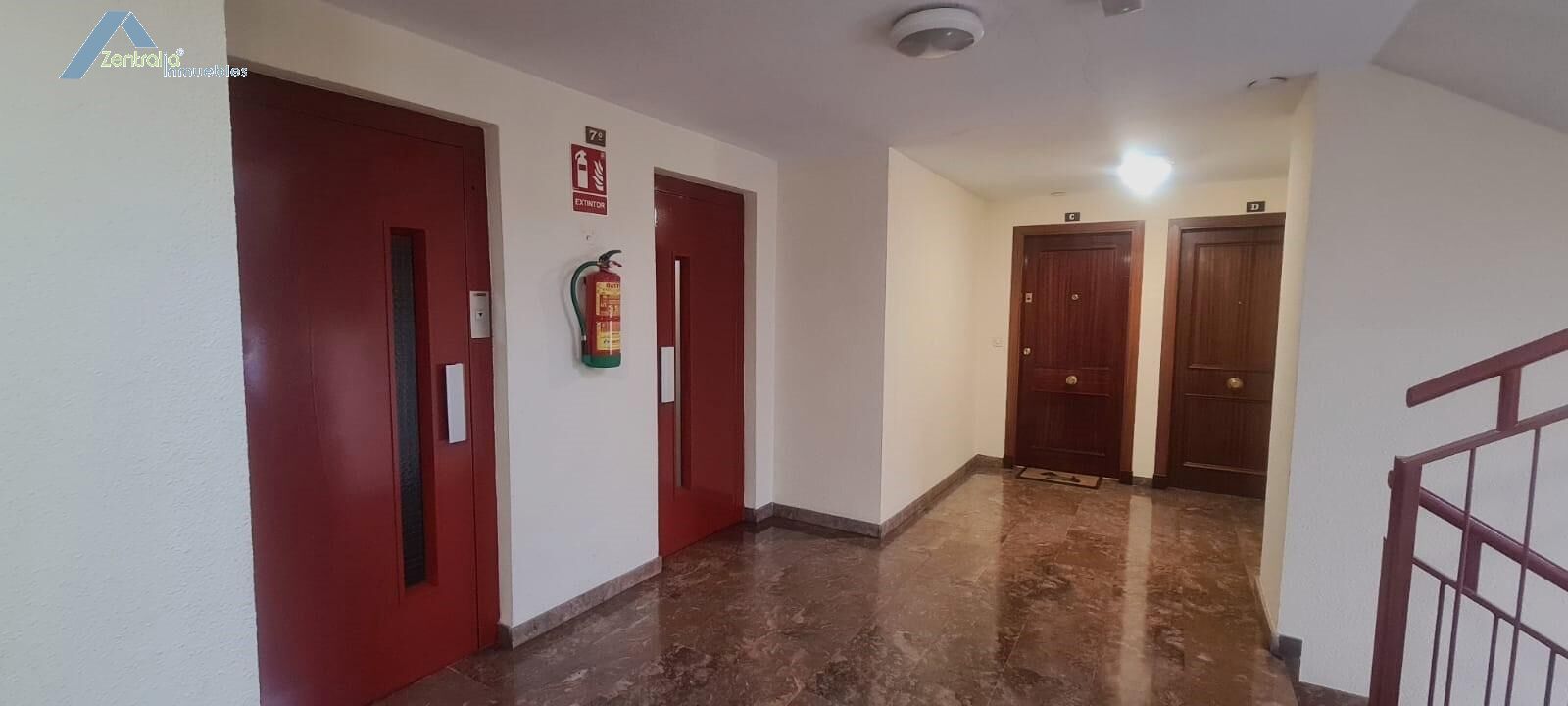 Piso con garaje y trastero en Cesáreo Alierta